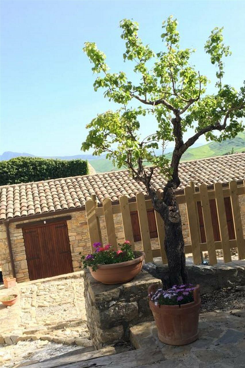 Agriturismo Sant'Agata Guest House Piana Degli Albanesi Bagian luar foto